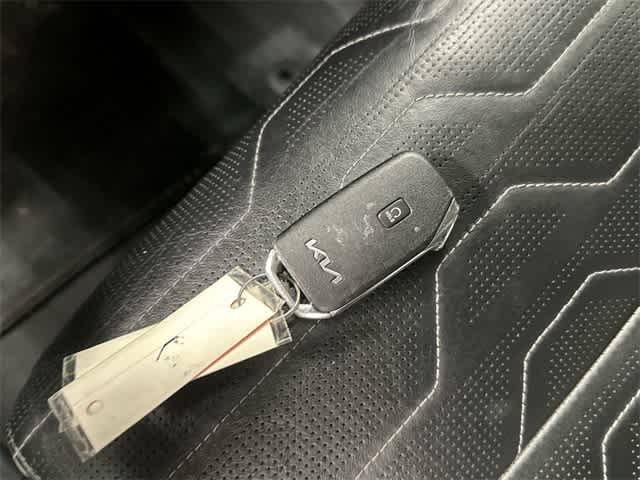 Thumbnail: 2022 Kia Telluride - 32