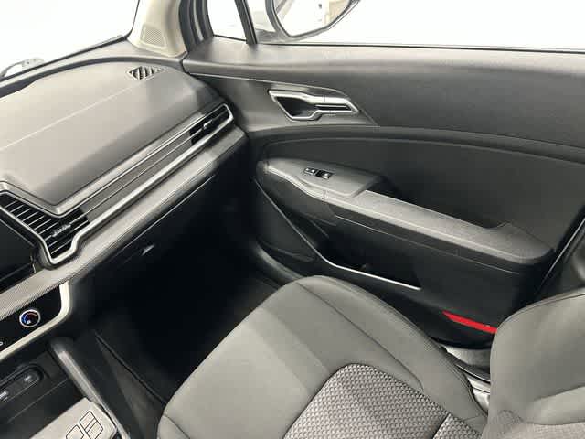 Thumbnail: 2025 Kia Sportage - 13