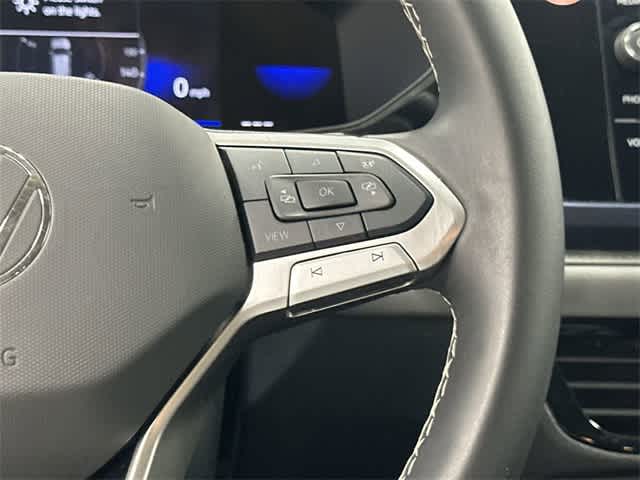 Thumbnail: 2024 Volkswagen Taos - 18