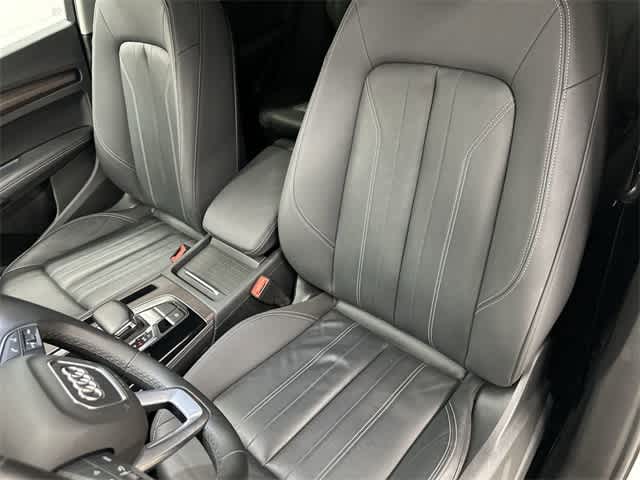 Thumbnail: 2021 Audi Q5 - 10