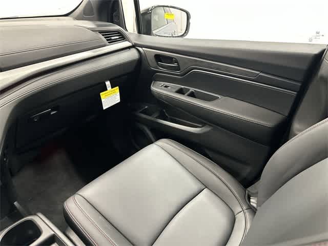 Thumbnail: 2026 Honda Odyssey - 13