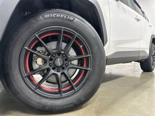Thumbnail: 2019 Toyota RAV4 - 27