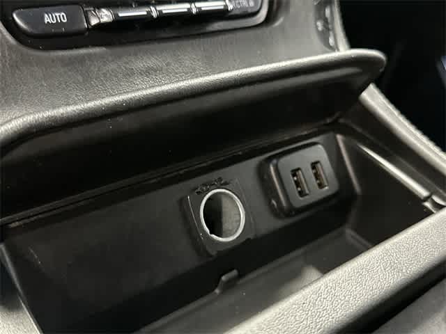 Thumbnail: 2016 GMC Yukon - 26