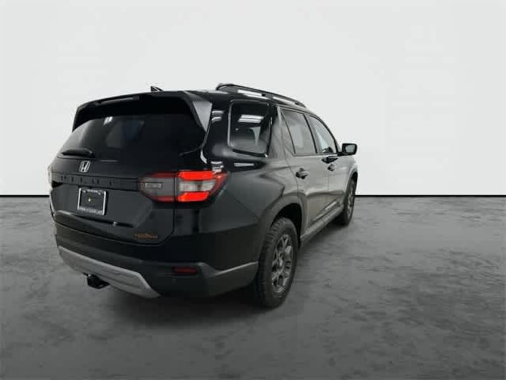 New 2025 Honda Pilot TrailSport SUV