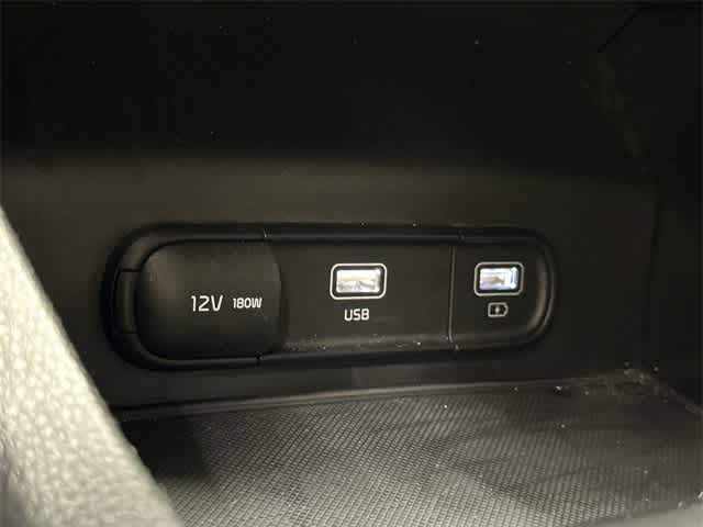 Thumbnail: 2021 Kia K5 - 25