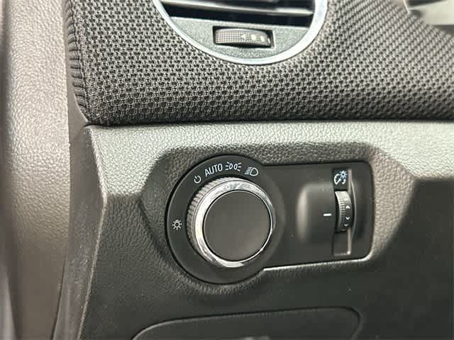 Thumbnail: 2016 Chevrolet Cruze - 19