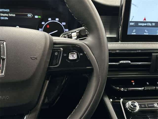 2022 Lincoln Corsair Standard 18