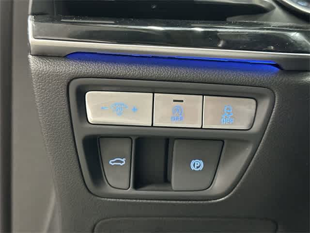 Thumbnail: 2023 Genesis G80 - 19