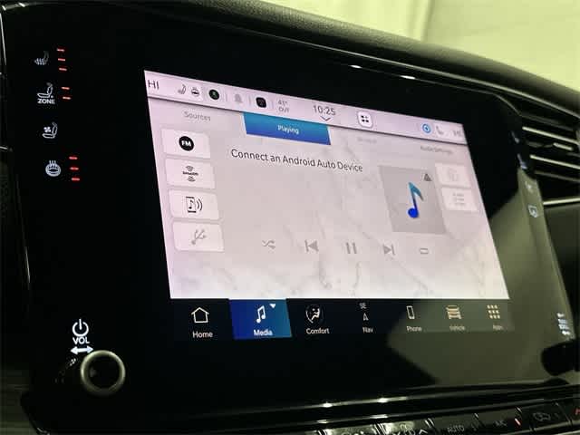 Thumbnail: 2023 Jeep Wagoneer - 22