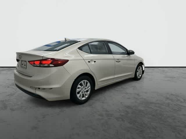 Thumbnail: 2017 Hyundai Elantra - 4