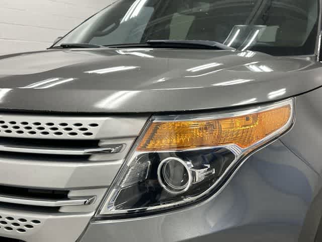 Thumbnail: 2014 Ford Explorer - 32