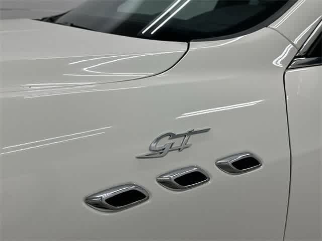 Thumbnail: 2023 Maserati Levante - 31