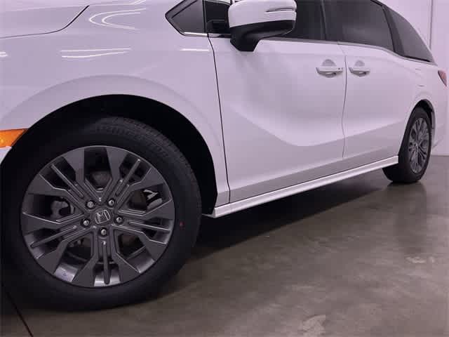 2025 Honda Odyssey Touring 30