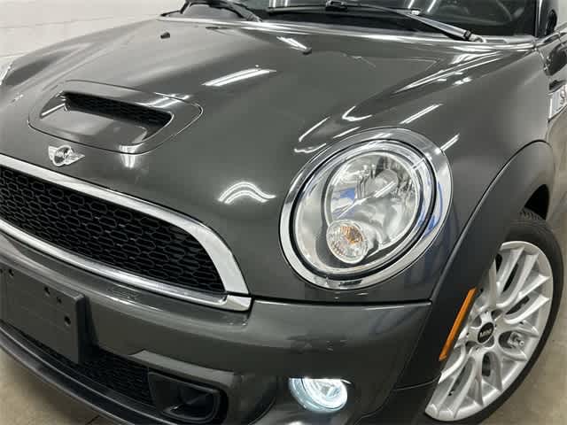 Thumbnail: 2015 MINI Cooper Convertible - 30