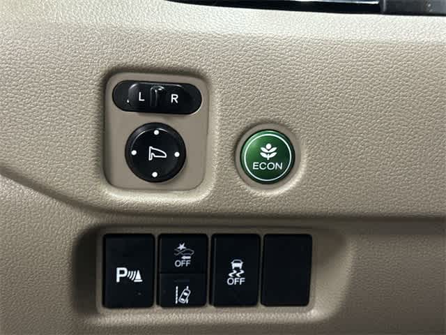 Thumbnail: 2019 Honda Pilot - 19