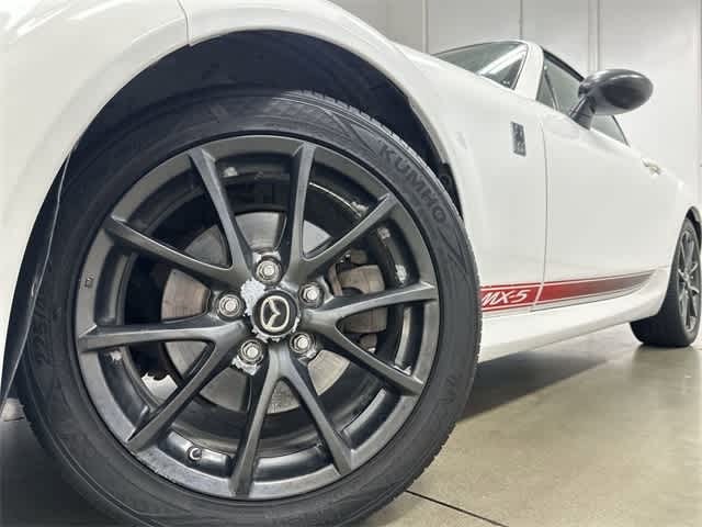 Thumbnail: 2014 Mazda MX-5 Miata - 13