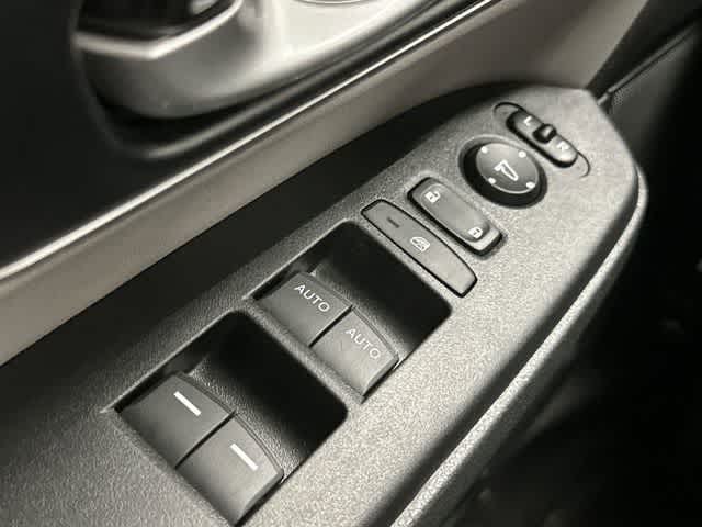 Thumbnail: 2020 Honda CR-V - 20