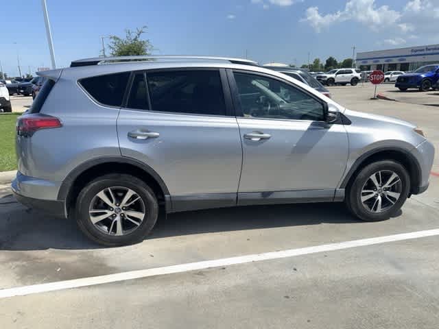 Thumbnail: 2017 Toyota RAV4 - 2