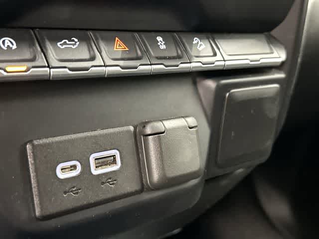 Thumbnail: 2019 Chevrolet Silverado 1500 - 25