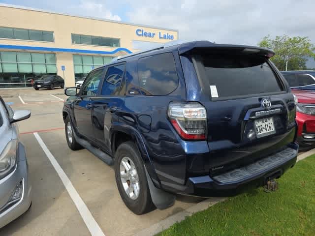Thumbnail: 2015 Toyota 4Runner - 3