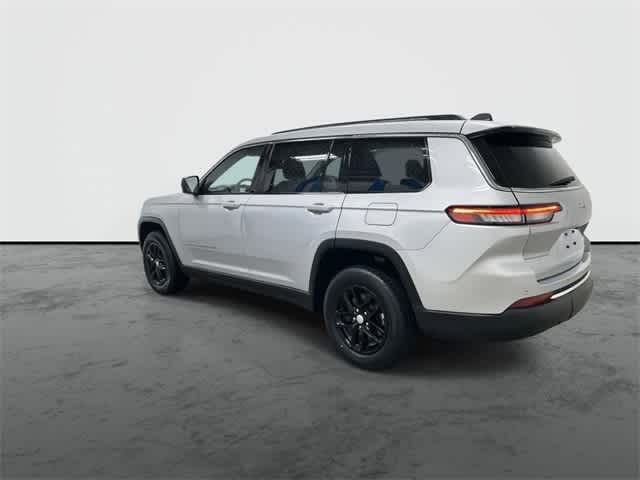 Thumbnail: 2023 Jeep Grand Cherokee L - 9