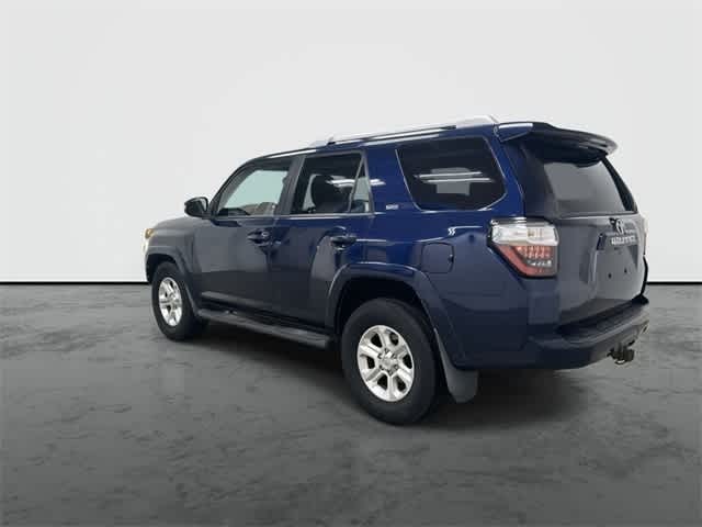 Thumbnail: 2015 Toyota 4Runner - 9