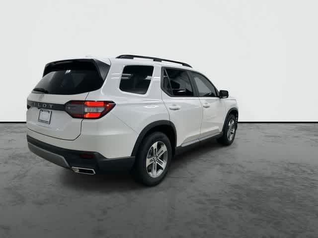 Thumbnail: 2026 Honda Pilot - 3