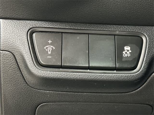 Thumbnail: 2024 Kia Forte - 19