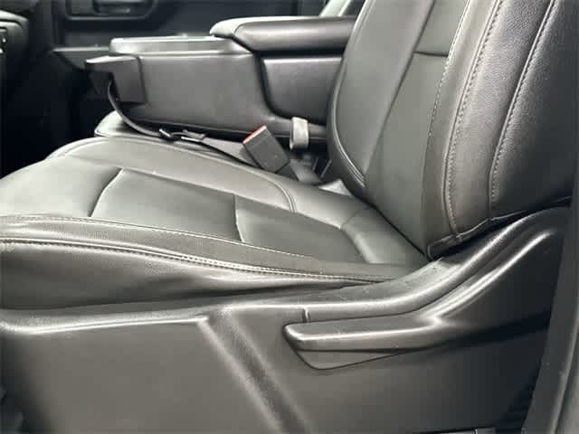 Thumbnail: 2021 Chevrolet Silverado 3500 - 25