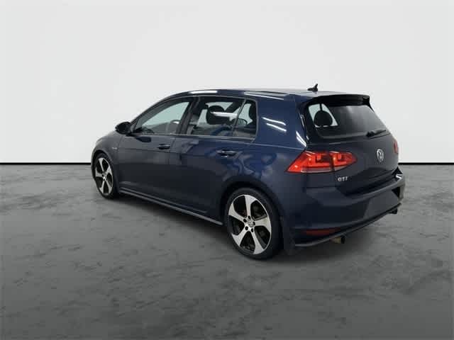 Thumbnail: 2016 Volkswagen Golf - 9