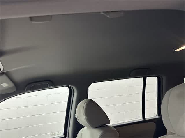 Thumbnail: 2012 Honda Pilot - 26