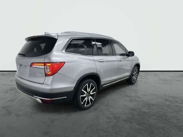 Certified 2019 Honda Pilot Touring 7-Passenger AWD SUV