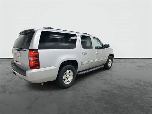 Thumbnail: 2013 Chevrolet Suburban - 4