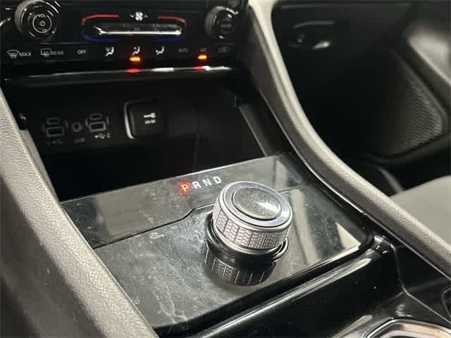 Thumbnail: 2023 Jeep Grand Cherokee - 24