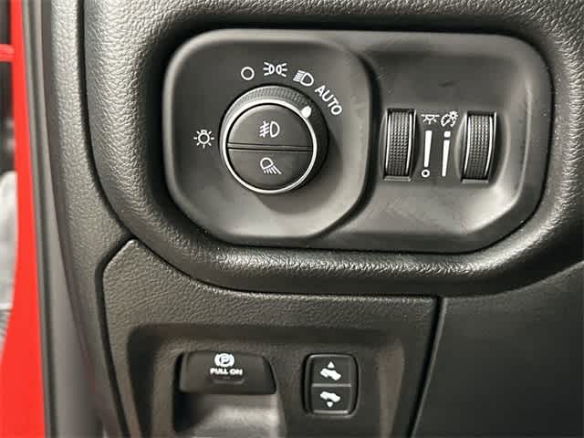 Thumbnail: 2025 RAM 1500 - 19