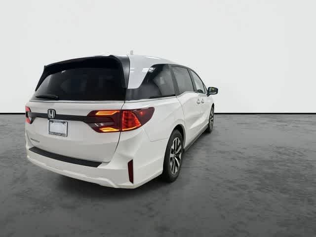 Thumbnail: 2026 Honda Odyssey - 3