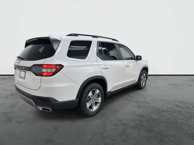 Thumbnail: 2026 Honda Pilot - 4