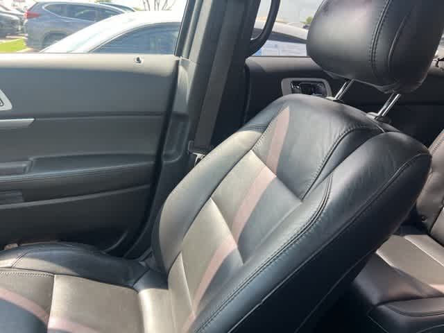 Thumbnail: 2013 Ford Explorer - 3