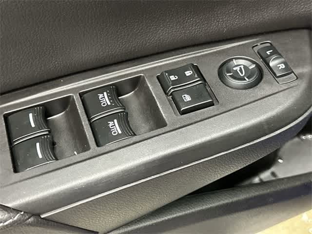 Thumbnail: 2021 Acura ILX - 20