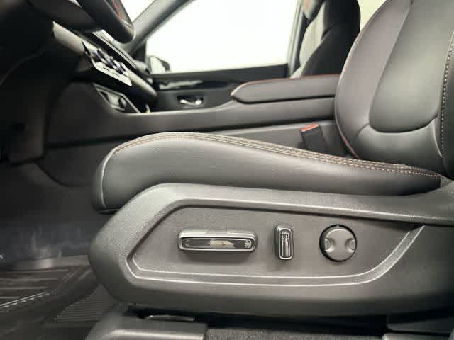 Thumbnail: 2026 Honda Pilot - 27