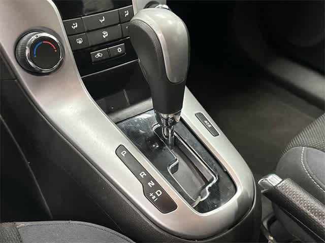 Thumbnail: 2016 Chevrolet Cruze - 24