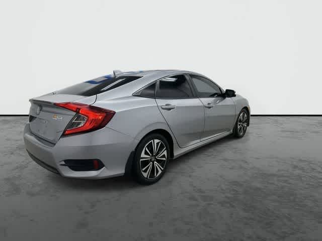 Thumbnail: 2017 Honda Civic - 4