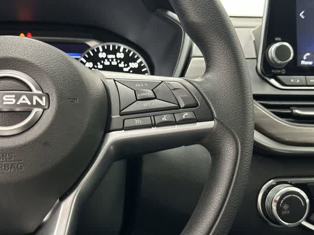 Thumbnail: 2025 Nissan Altima - 18