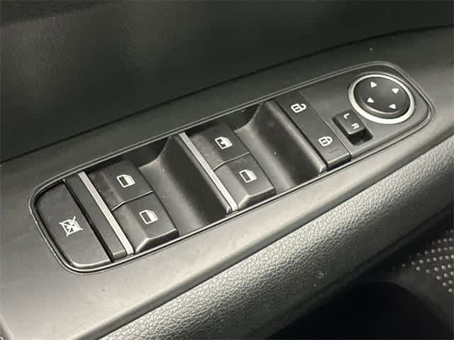 Thumbnail: 2024 Kia Forte - 20