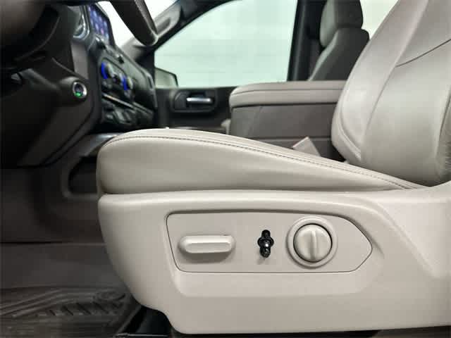 Thumbnail: 2020 Chevrolet Silverado 1500 - 26