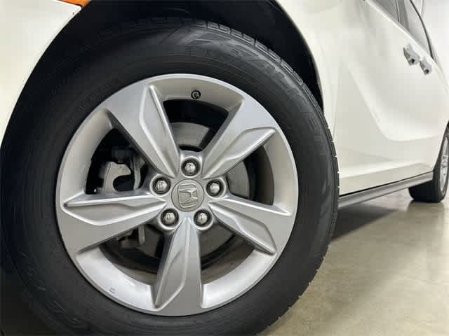 Thumbnail: 2018 Honda Odyssey - 28