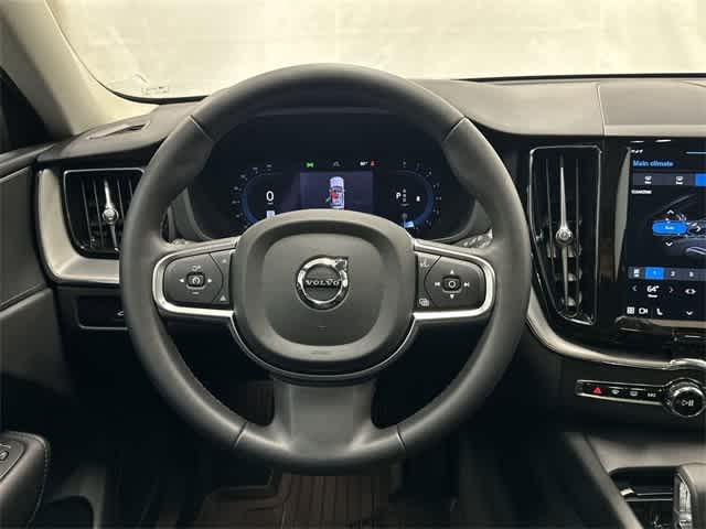 Thumbnail: 2024 Volvo XC60 - 15