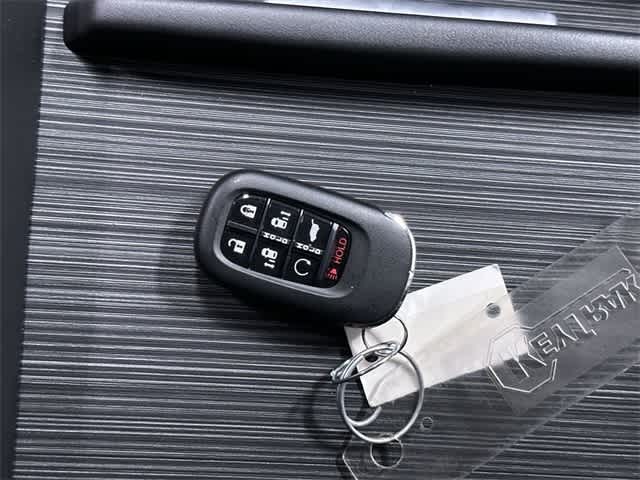 2025 Honda Odyssey Elite 33