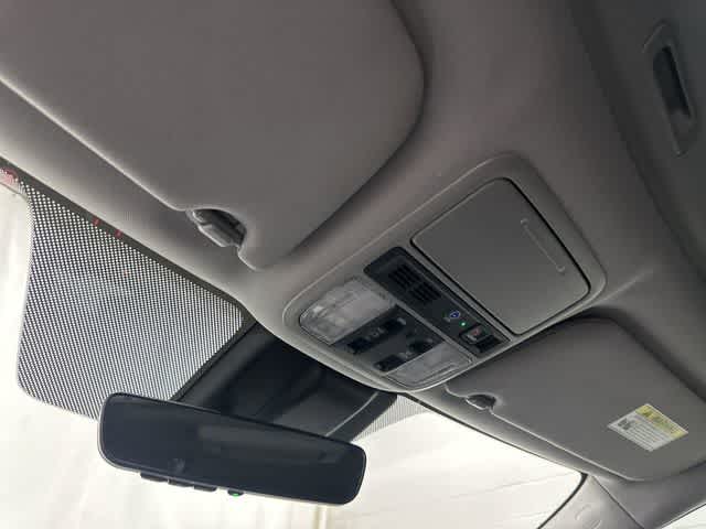 Thumbnail: 2019 Honda Odyssey - 21