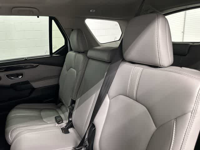 2025 Honda Pilot Touring - Photo 14